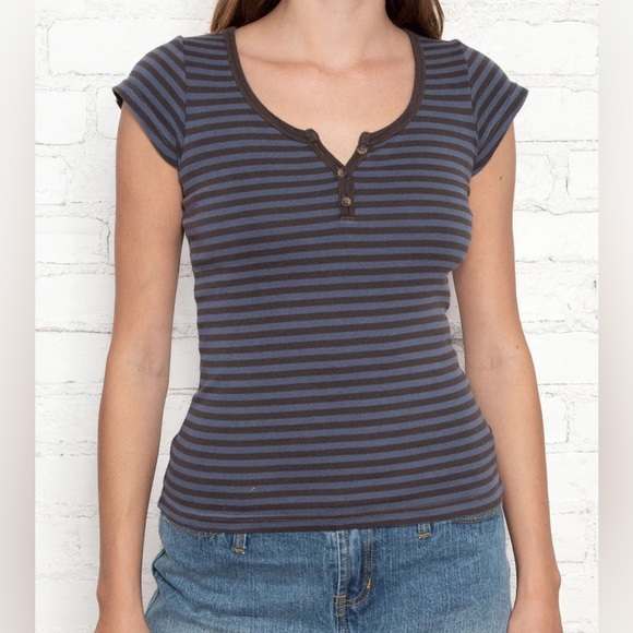 Brandy Melville Stripped Top - Picture 2 of 5